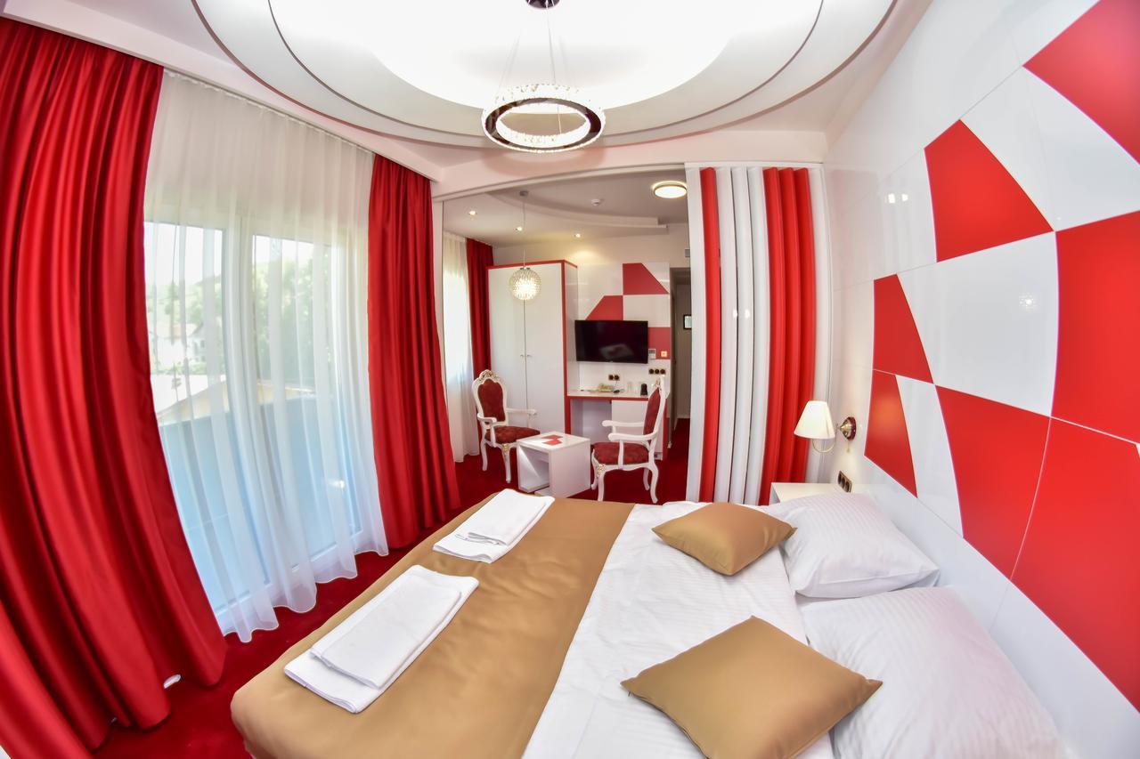 Hotel Kljuc Екстериор снимка