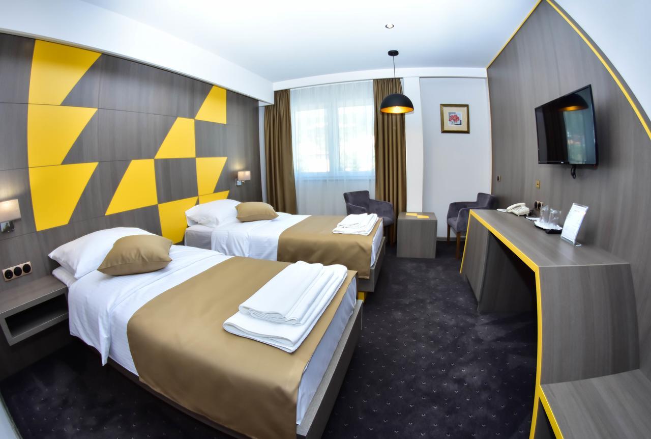 Hotel Kljuc Екстериор снимка