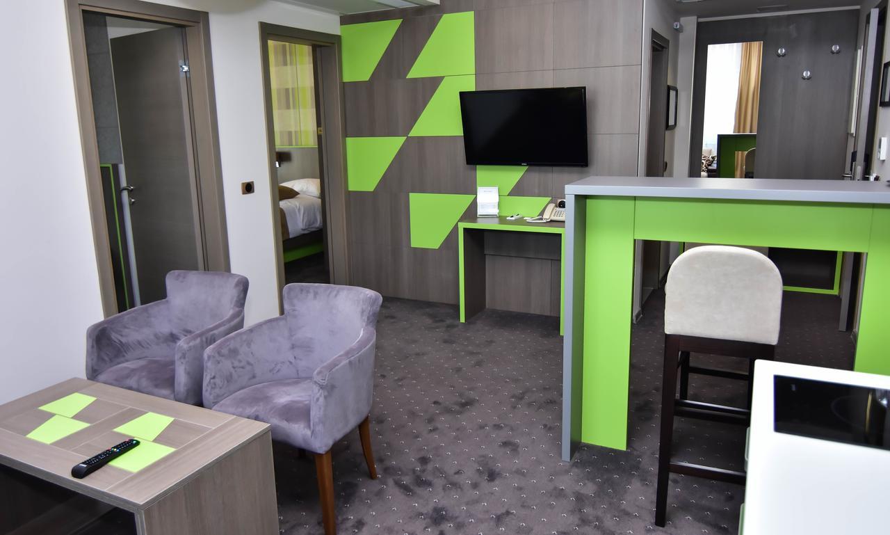 Hotel Kljuc Екстериор снимка