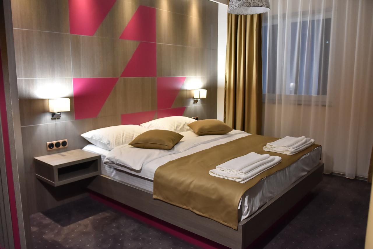 Hotel Kljuc Екстериор снимка